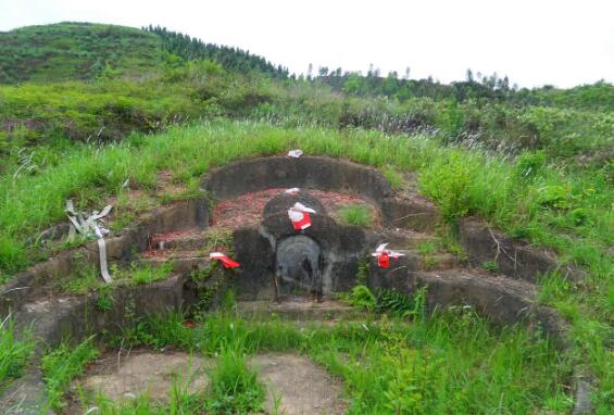 [墓地风水]立墓碑需知，犯了后代会不顺！